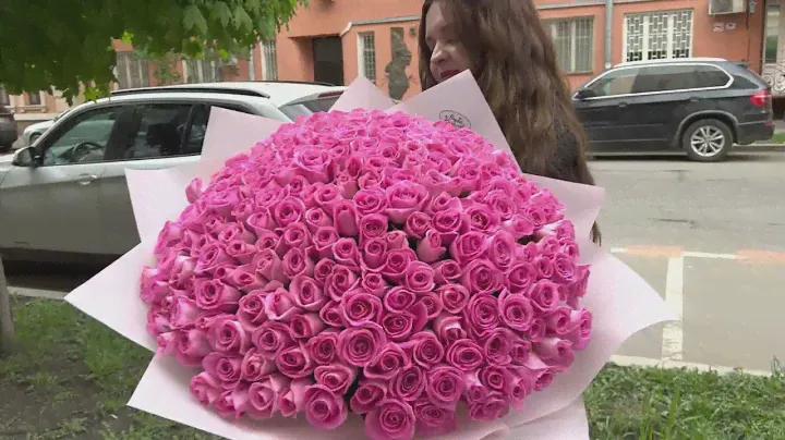 201 Роза Аква в букете - 9590₽